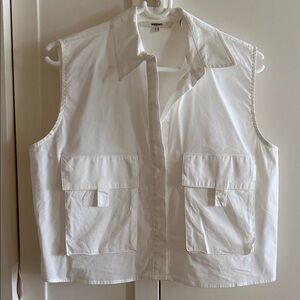 White Sleeveless Button-Up Vest